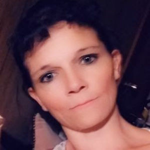 Meet your Posher, Amanda lee